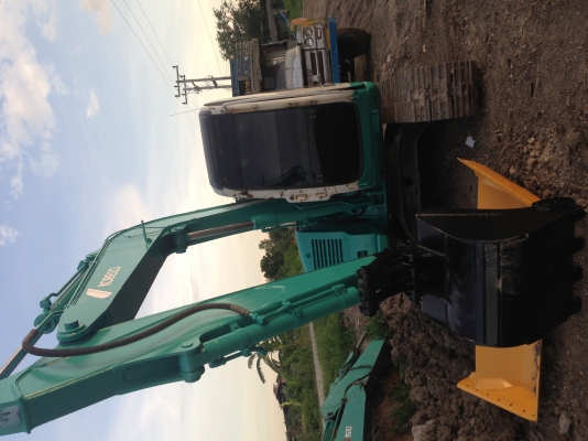 ขาย KOBELCO SK 60-5  สภาพดีพร้อมใช้งาน มีเอกสารใบอินวอย รถนำเข้า แอร์พร้อมราคาต่อรองได้