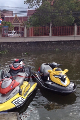 ขายseadoo เจ็ตสกี RXT215 ปี2007 วิ่ง70ชม ขาย260000บาทอยู่สมุทรสงคราม มีรถเช่าบริการส่งเรือถึงที่ โทร 0818613783