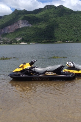 ขายseadoo เจ็ตสกี RXT215 ปี2007 วิ่ง70ชม ขาย260000บาทอยู่สมุทรสงคราม มีรถเช่าบริการส่งเรือถึงที่ โทร 0818613783