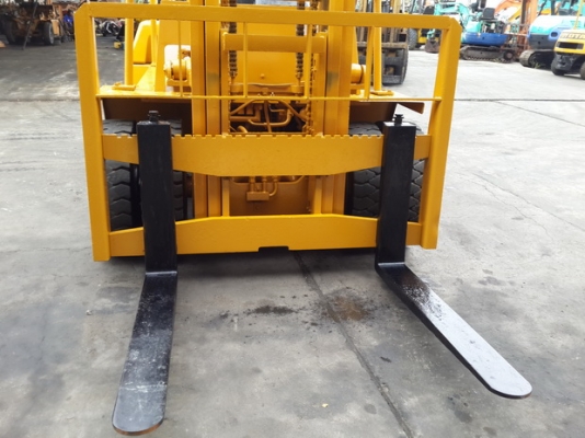 ขาย รถยก 5 ตัน KOMATSU รุ่น FD50 มือสองญี่ปุ่น ขาย รถยก 5 ตัน KOMATSU รุ่น FD50 มือสองญี่ปุ่น