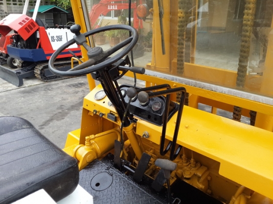 ขาย รถยก 5 ตัน KOMATSU รุ่น FD50 มือสองญี่ปุ่น ขาย รถยก 5 ตัน KOMATSU รุ่น FD50 มือสองญี่ปุ่น