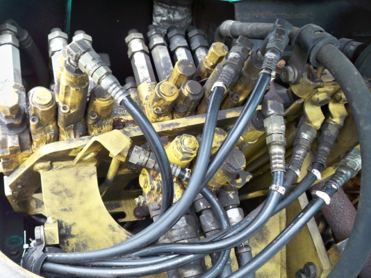 ขายรถแบคโฮเก่านอก