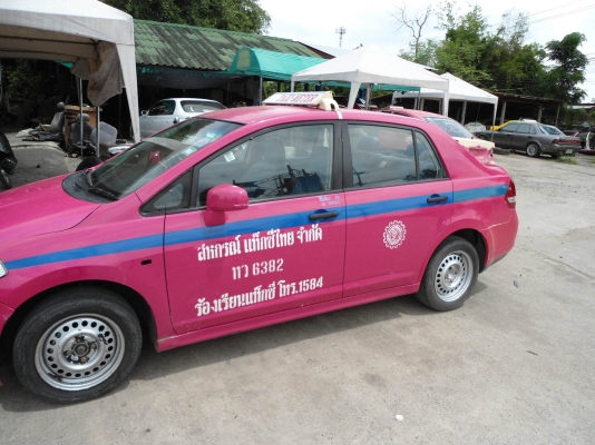 ขายแท็กซี่สภาพสวยแอร์เย็น รถเหลือ 4 ปี 10 เดือน