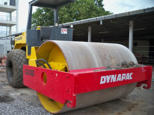 รถบดเก่านอก DYNAPAC รุ่น CA30D