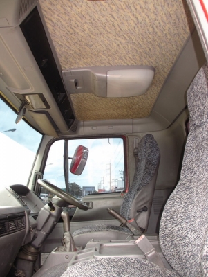 FB4J 140แรง ตู้แห้ง2บาน ยาว5เมตร