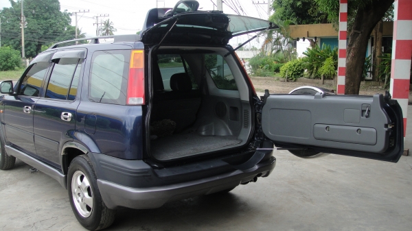 HONDA CRV ปลายปี2000 รถสวยจัด ดาวน์15000 HONDA CRV ปลายปี2000 รถสวยจัด ดาวน์15000