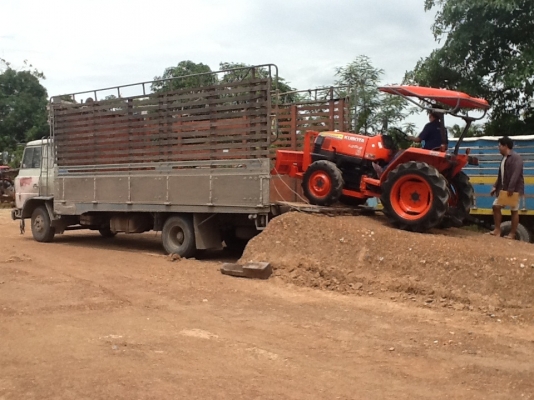 คูโบต้า L2808 4 WD 2 เพลา พร้อมตัดหญ้า 1.20 LCS ใหม่ ทำงาน 1129 ชั่วโมง