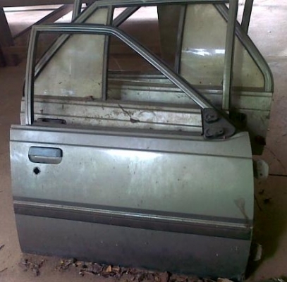 ประตู ฝากระโปรง บานประตู นิสสันซันนี่b11