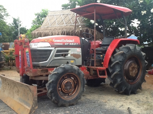 ยันร์ม่า EF453T 4 WD 2 เพลา พร้อมใบมีดันหน้า ทำงาน 1065 ชั่วโมง
