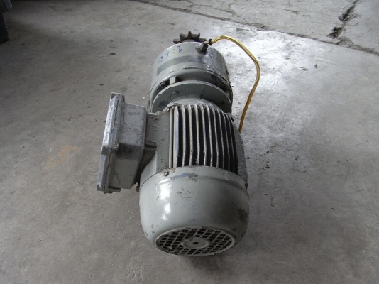 ขายมอเตอร์เกียร์ 1 HP. 380 V อัตราทด 1:60 สภาพดี พร้อมใช้งาน