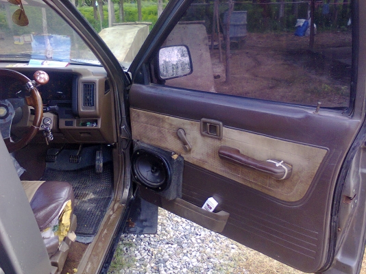 ขายรถกะบะนิสสันบิ๊กเอ็มตอนเดียว