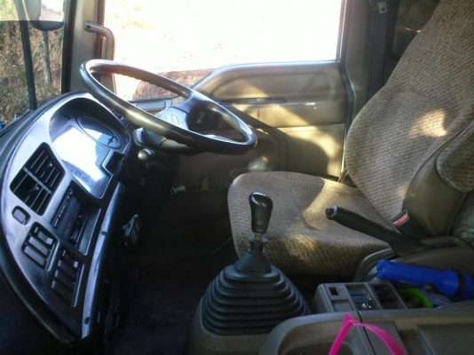 ขาย 6ล้อดั้มเดก้า230แรงม้า 6HE1-TC