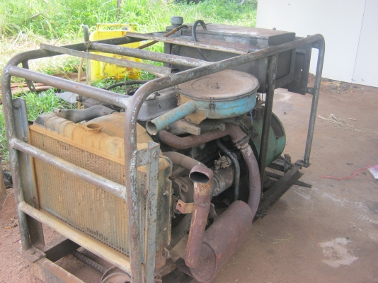 ฃายด่วนเครื่องปั่นไฟ 10 กิโล เครื่องยนต์นิสสัน sd 22 สภาพพร้อมไช้งาน