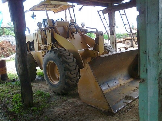 KOMATSU 515 เครื่องดี เกียร์ดี ระบบการทำงานดี ขับ 4 WD เอวแน่น ตักแรง ตักไว ประหยัด.