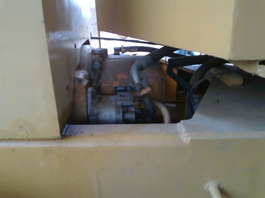 KOMATSU 515 เครื่องดี เกียร์ดี ระบบการทำงานดี ขับ 4 WD เอวแน่น ตักแรง ตักไว ประหยัด.