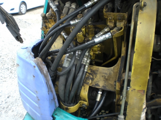 ขายรถขุดเล็ก KOMATSU PC45-1E sn:3960 Yr.1995 Hr.7560,สภาพดีครับใช้งานได้เลย แทรกยางใหม่ ราคาไม่สูงครับ โทรมานะ 085-9049669 ขายรถขุดเล็ก KOMATSU PC45-1E sn:3960 Yr.1995 Hr.7560,สภาพดีครับใช้งานได้เลย แทรกยางใหม่ ราคาไม่สูงครับ โทรมานะ 085-9049669