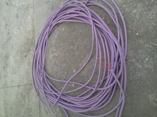 ขายสายขนาด1.5x8เส้นยาว62เมตรเดิมทำสายเมนขาย3500บาทเพราะไม่ได้ใช้