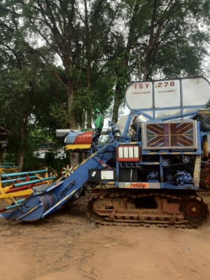 ขายรถเกี่ยวมือสองราคาถูก สภาพพร้อมใช้งาน ราคาต่อลองกันได้