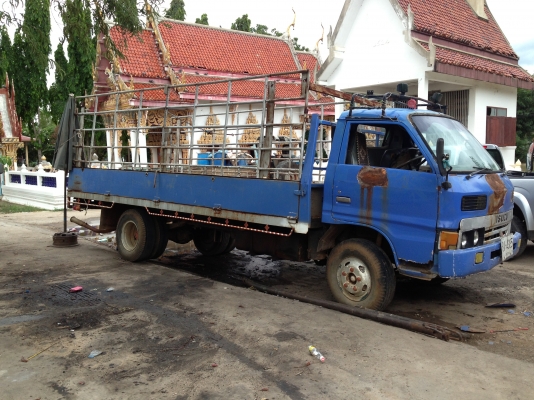 ขายรถ 6 ล้อ  KS110 ยาว5เมตรตามสภาพ