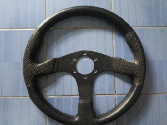 ขายพวงมาลัยแต่ง