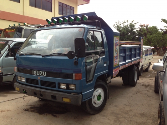 ขายรถ  6  ล้อ  NPR115ดั้มสวยๆๆๆๆๆๆๆๆๆๆๆ