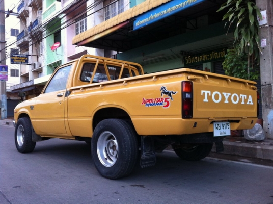 ขาย TOYOTA LN30 ช่วงสั้น 4 ขอ ดีเซล สภาพกริ๊บๆ