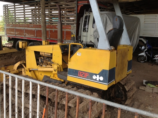 ขายรถแทรกเตอร์ KOMATSU D 20-6 สภาพสวยพร้อมใช้งาน สนใจติดต่อ 081-4283210
