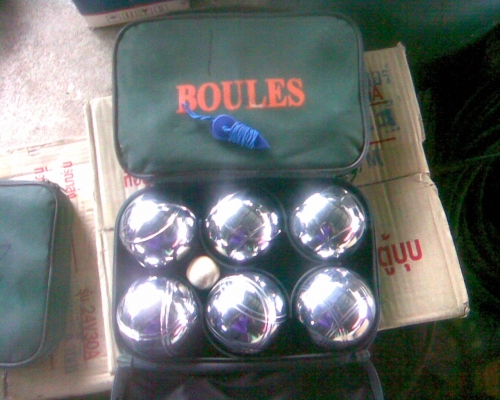 ชุดเปตอง 6 ลูกสภาพใหม่ครับสวยๆครับพร้อมแก่นและสายวัดครบชุดครับ  ราคานี้คุ้มครับสวยๆครับ   มีหลายชุดครับ