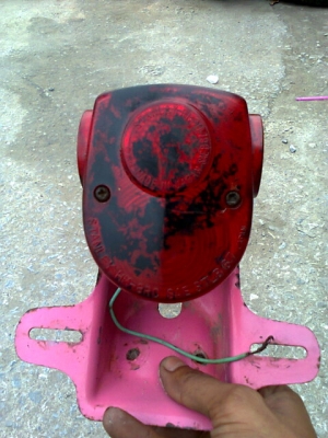 ขายไฟท้ายเก่าแท้ 750 บาท