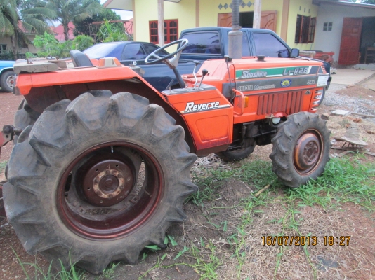 ขายรถไถคูโบต้าL1-R28 4WD 4สูบ พร้อมอุปกรณ์เพียบ ถูกๆ!!!