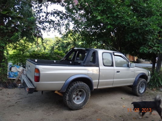 ขายครับ มาสด้า 4 wd 2500 เทอร์โบ ปี 2000