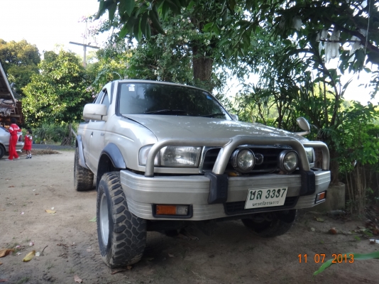 ขายครับ มาสด้า 4 wd 2500 เทอร์โบ ปี 2000