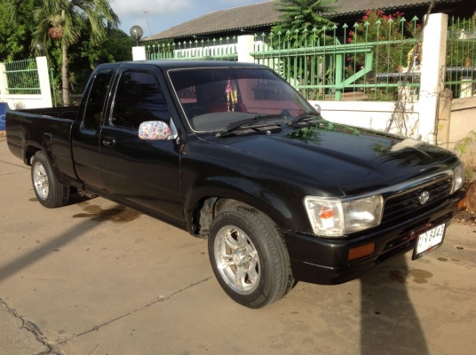 TOYOTA Hilux Mighty-X สวยๆ