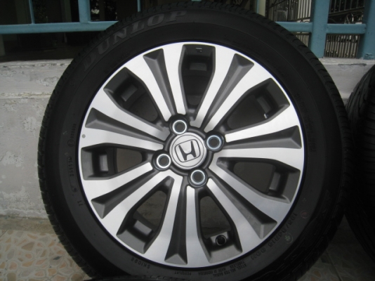 ขายล้อแม็ก Honda freed ถอดจากรถป้ายแดง 15"x5.5" et50 4รู 100 + ยางปี 12 ,3เส้นและปี13,1 เส้นครับ (081-3747940)