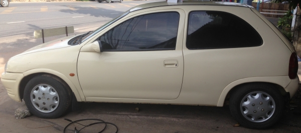 OPEL CORSA 1200 CC ปี 95 รถสวยเดิมๆสภาพดีพร้อมใช้งาน เครื่องแห้งแรงดี ภายในเก๋งคอนโซลสวยครบ พวงมาลัยเพาเวอร์ กระจกไฟฟ้า แอร์เย็น เครื่องเล่น CD ช่วงล่างแน่น ยางสภาพดี 4 เส้นประมาณ 60\% พร้อมใช้งานได้เลย เอกสารทะเบียนภาษีครบพร้อมโอน ราคาต่อรองได้ครับ OPEL CORSA 1200 CC ปี 95 รถสวยเดิมๆสภาพดีพร้อมใช้งาน เครื่องแห้งแรงดี ภายในเก๋งคอนโซลสวยครบ พวงมาลัยเพาเวอร์ กระจกไฟฟ้า แอร์เย็น เครื่องเล่น CD ช่วงล่างแน่น ยางสภาพดี 4 เส้นประมาณ 60\% พร้อมใช้งานได้เลย เอกสารทะเบียนภาษีครบพร้อมโอน ราคาต่อรองได้ครับ