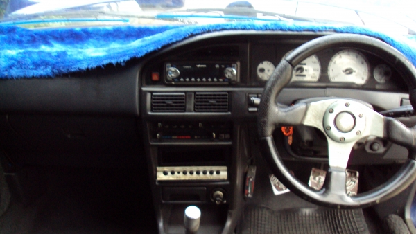 ขายด่วนรถบ้านTOYOTA, COROLLAตัวท๊อบเครื่องหัวฉีดช่างล่างดีแก๊ส+น้ำมันแอร์เย็นราคาต่อรองได้ครับ