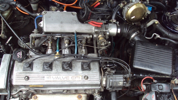 ขายด่วนรถบ้านTOYOTA, COROLLAตัวท๊อบเครื่องหัวฉีดช่างล่างดีแก๊ส+น้ำมันแอร์เย็นราคาต่อรองได้ครับ