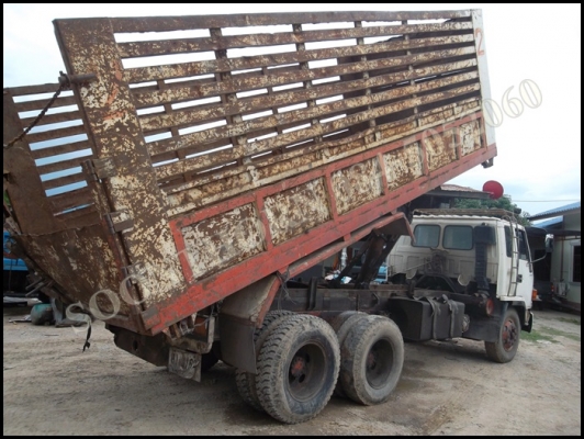 ขายด่วน รถบรรทุก 10 ล้อ ISUZU ROCKY 195 แรง /2 เพลา สโลว์ กระบะดั้ม รถพร้อมใช้ ราคาสุดคุ้ม