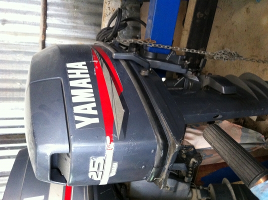 ขายเครื่องเรือ YAMAHA 25แรง ท่อนยาว ส่งได้ทั่วประเทศ