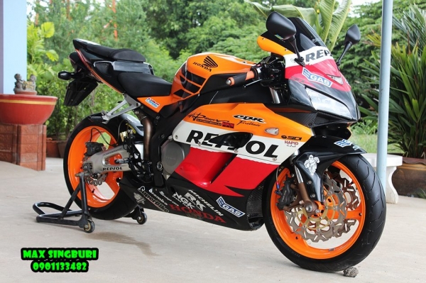 แม็กสิงห์บุรี//CBR1000RR ปี2005 ลาย REPSOL สภาพหล่อสุดๆ อินวอย+สรรพาสมิตร 225000 ด่วน