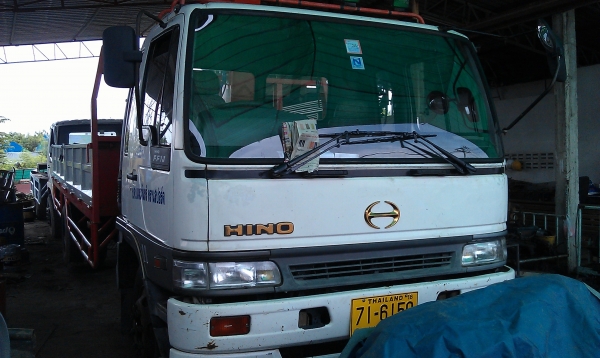 ขายรถ6ล้อติดเครนพร้อมใช้งาน