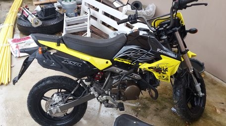 ขาย KSR ใหม่ๆ วิ่ง 1,xxxกม. ขาย KSR ใหม่ๆ วิ่ง 1,xxxกม.