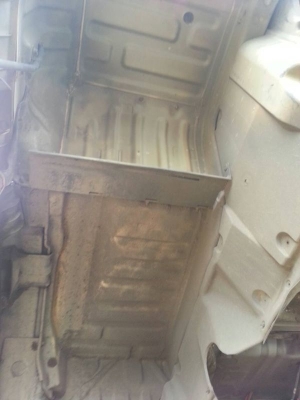 รถฮีโน่ 10 ล้อดั้ม 260 แรงม้า ปี 47 ( ขายแม่/ลูก ) สนใจติดต่อ 081 - 6079515