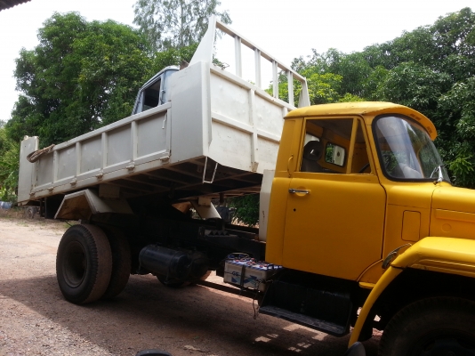 Hโน  กินตึก