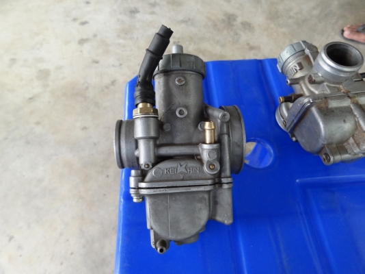 คาร์บู เอ็นโปร พร้อมใช้ เดินเบาอยู่ ส่งให้ได้ครับ คาร์บู เอ็นโปร พร้อมใช้ เดินเบาอยู่ ส่งให้ได้ครับ