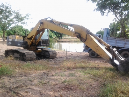 ขายแม็กโครKoMATSU 200,5รถสวยพร้อมใช้เอกสารอินวอยรถพร้อมใช้งาน