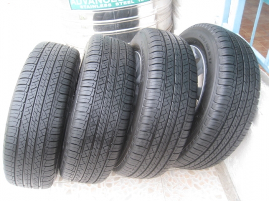 ขายล้อแม็ก Honda CRV G4 ถอดรถป้ายแดง 17"x6.5" et50 5รู114.3 + ยางปี 13 สนใจติดต่อ เล็กคลองสามครับ (081-3747940)