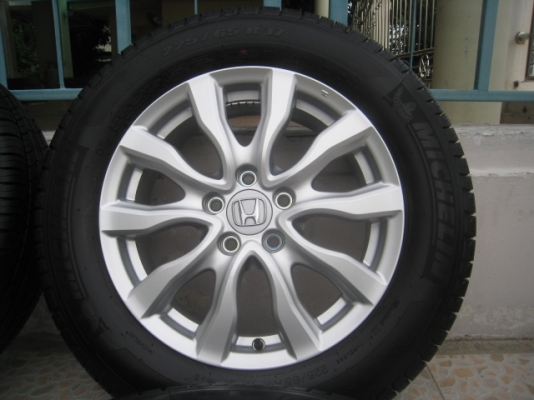 ขายล้อแม็ก Honda CRV G4 ถอดรถป้ายแดง 17"x6.5" et50 5รู114.3 + ยางปี 13 สนใจติดต่อ เล็กคลองสามครับ (081-3747940)