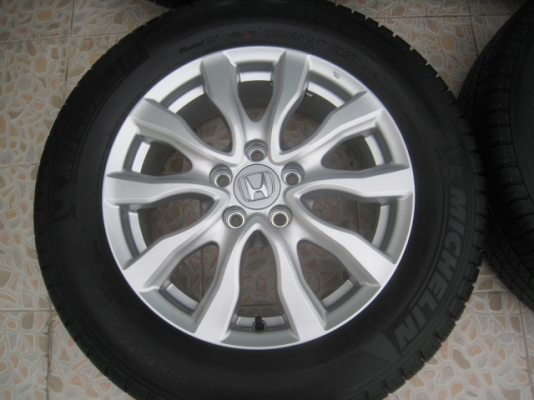 ขายล้อแม็ก Honda CRV G4 ถอดรถป้ายแดง 17"x6.5" et50 5รู114.3 + ยางปี 13 สนใจติดต่อ เล็กคลองสามครับ (081-3747940)