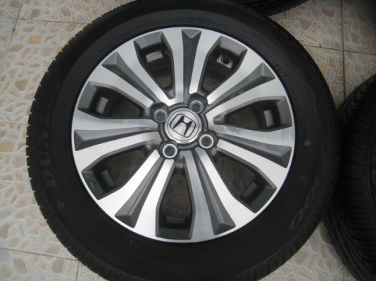 ขายล้อแม็ก Honda freed ถอดจากรถป้ายแดง 15"x5.5" et50 4รู 100 + ยางปี 12 ,3เส้นและปี13,1 เส้นครับ  ตุ่มและสีหน้ายางมี(081-3747940)